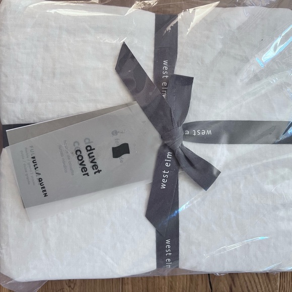 West Elm European Flax Linen Duvet, Full/Queen, White NWT - Picture 2 of 3